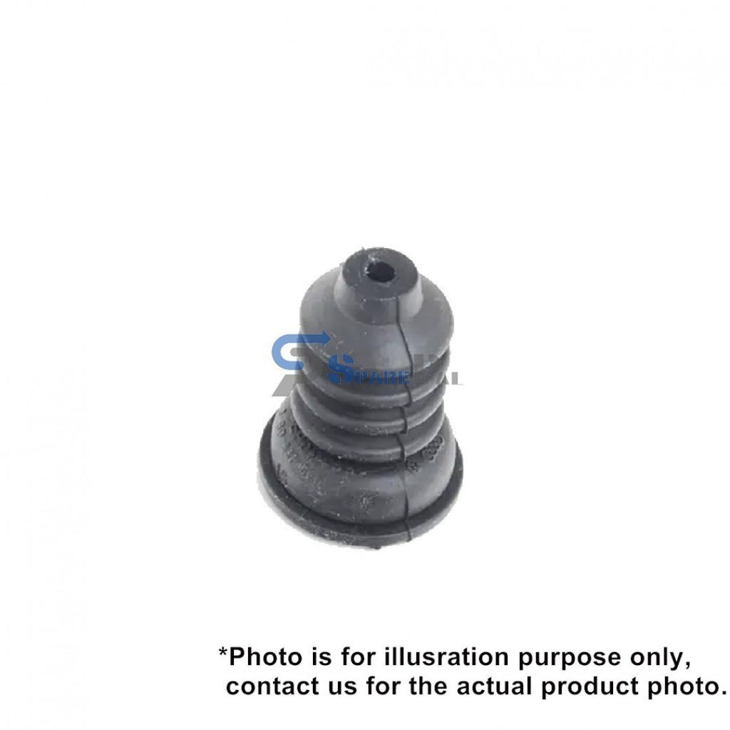 AUDI / VW  BOOT  8K0-412-137A